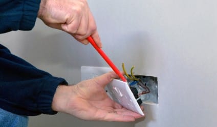 DIENST - plaatsing extra stopcontact